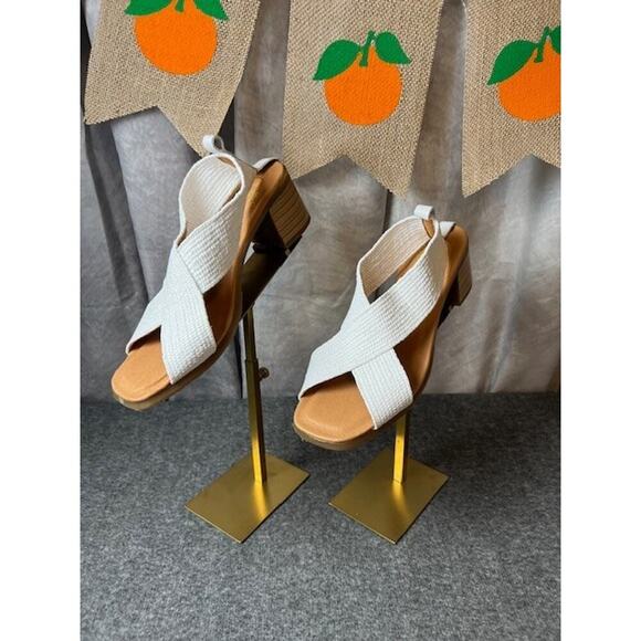 Andre Assous Shoes - Andre Assous Naira Sandal Women's White Sz 39